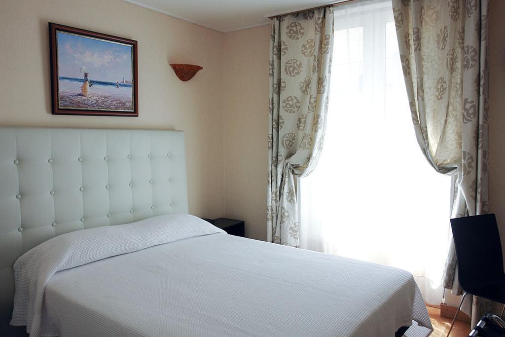פריז Hotel Du Mont Blanc חדר תמונה
