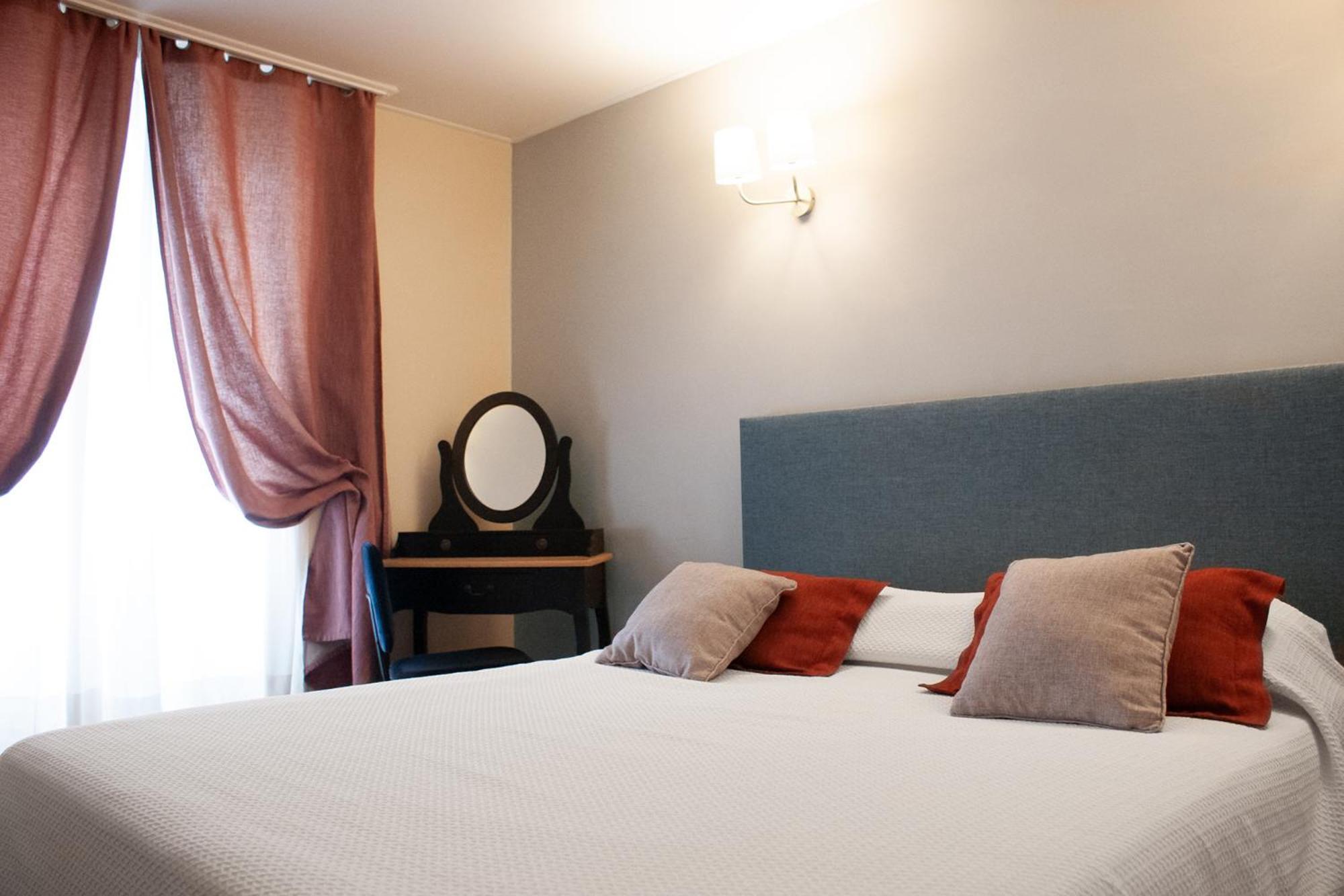 פריז Hotel Du Mont Blanc מראה חיצוני תמונה